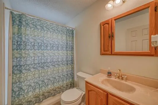 122 Ridge Drive Spicewood, TX 78669