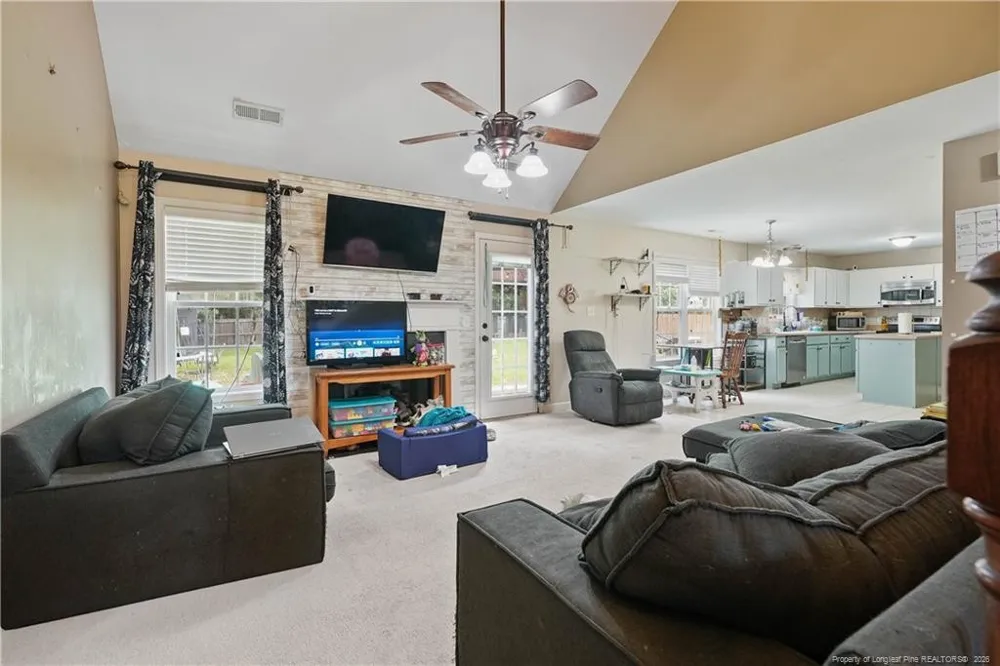 6621 Hillbrook Road Hope Mills, NC 28348