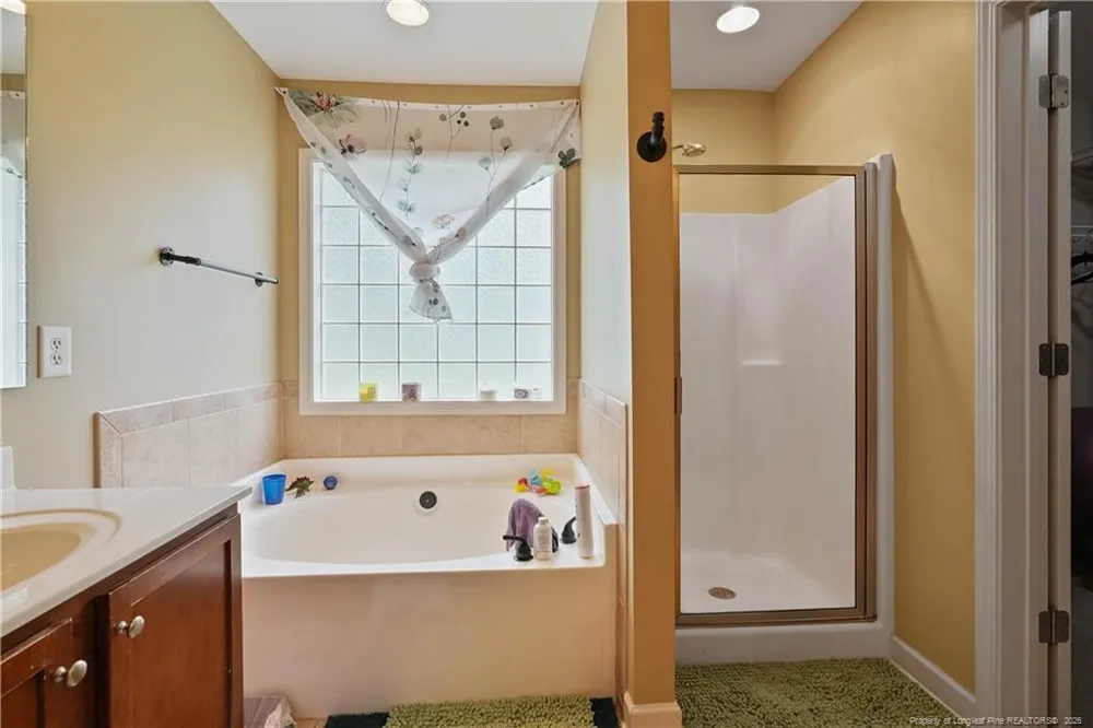 6621 Hillbrook Road Hope Mills, NC 28348