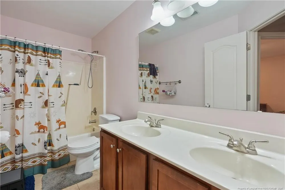6621 Hillbrook Road Hope Mills, NC 28348