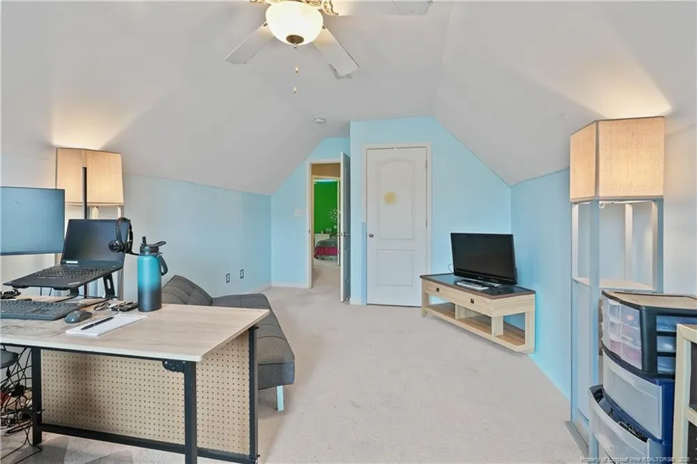 6621 Hillbrook Road Hope Mills, NC 28348