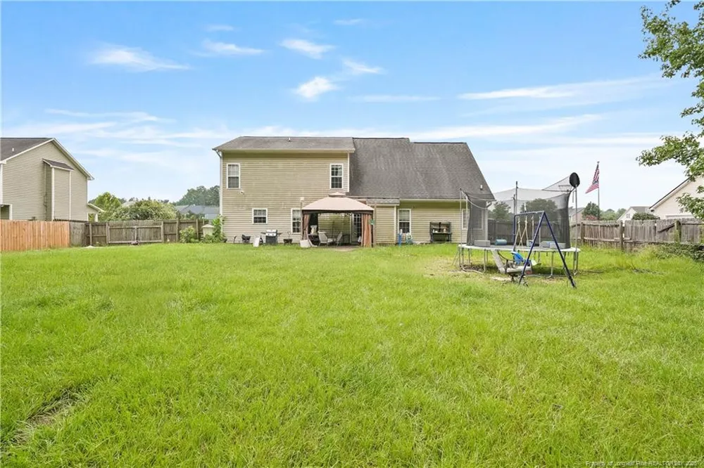 6621 Hillbrook Road Hope Mills, NC 28348