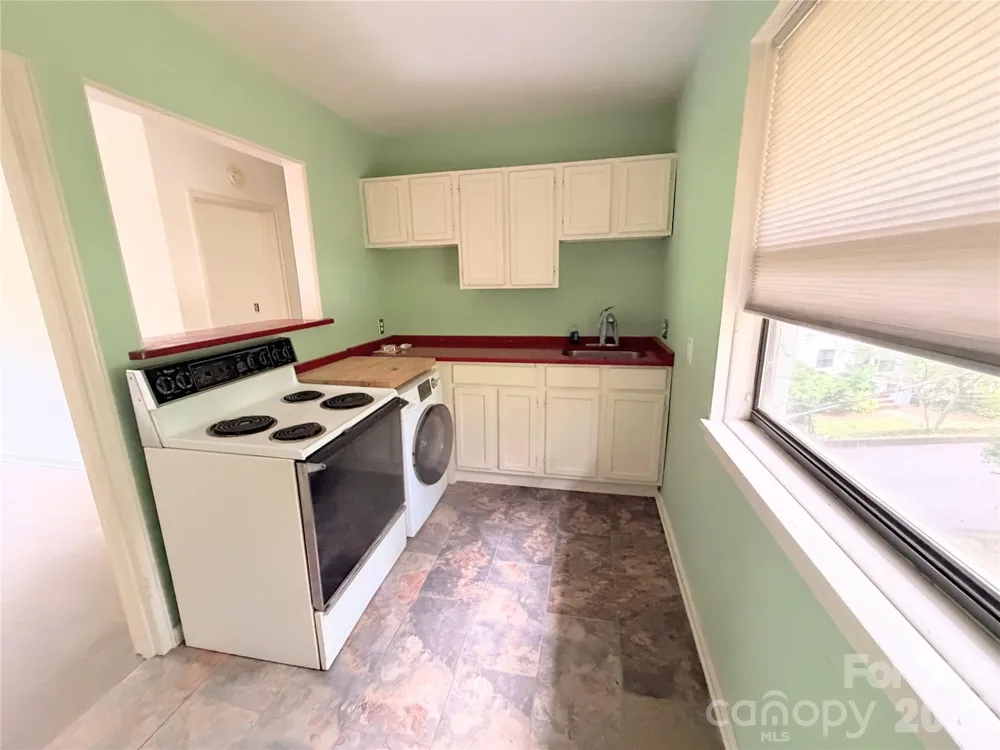 615 Biltmore Avenue #W-3 Asheville, NC 28803