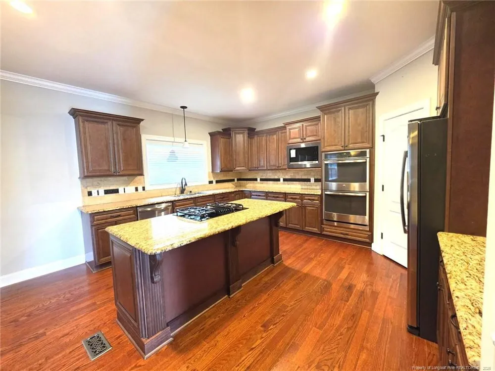 1465 Vergeland Drive Hope Mills, NC 28348