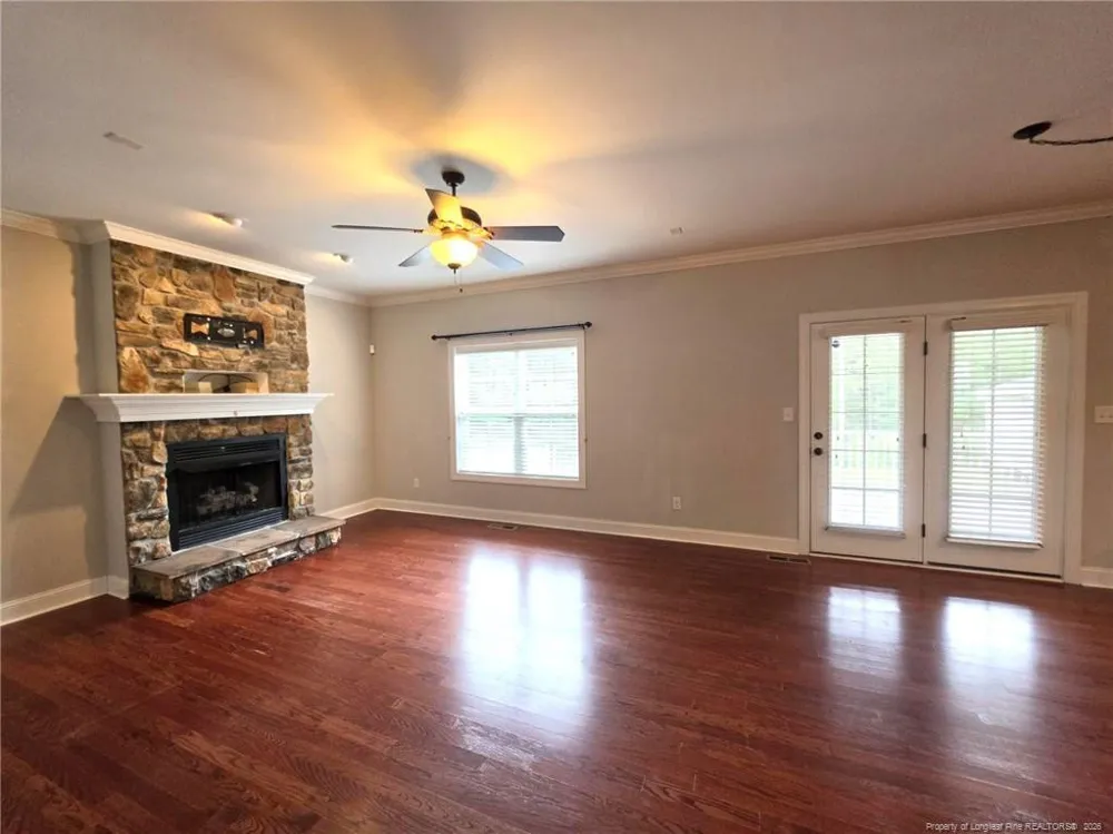 1465 Vergeland Drive Hope Mills, NC 28348