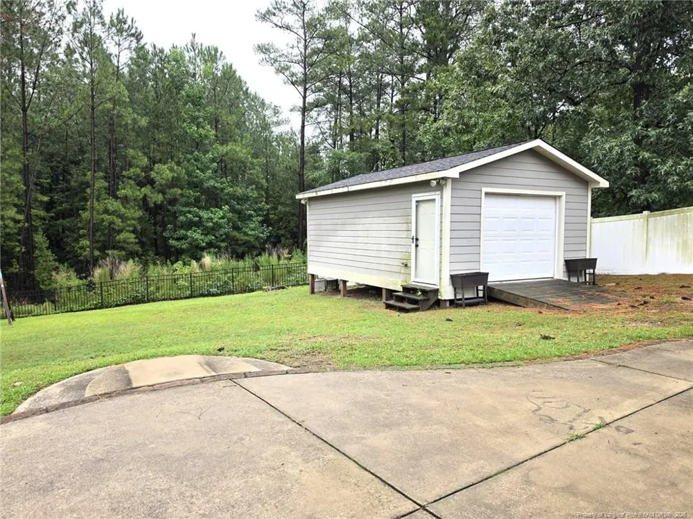 1465 Vergeland Drive Hope Mills, NC 28348