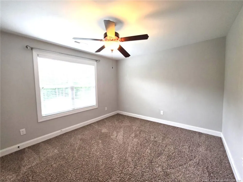 1465 Vergeland Drive Hope Mills, NC 28348