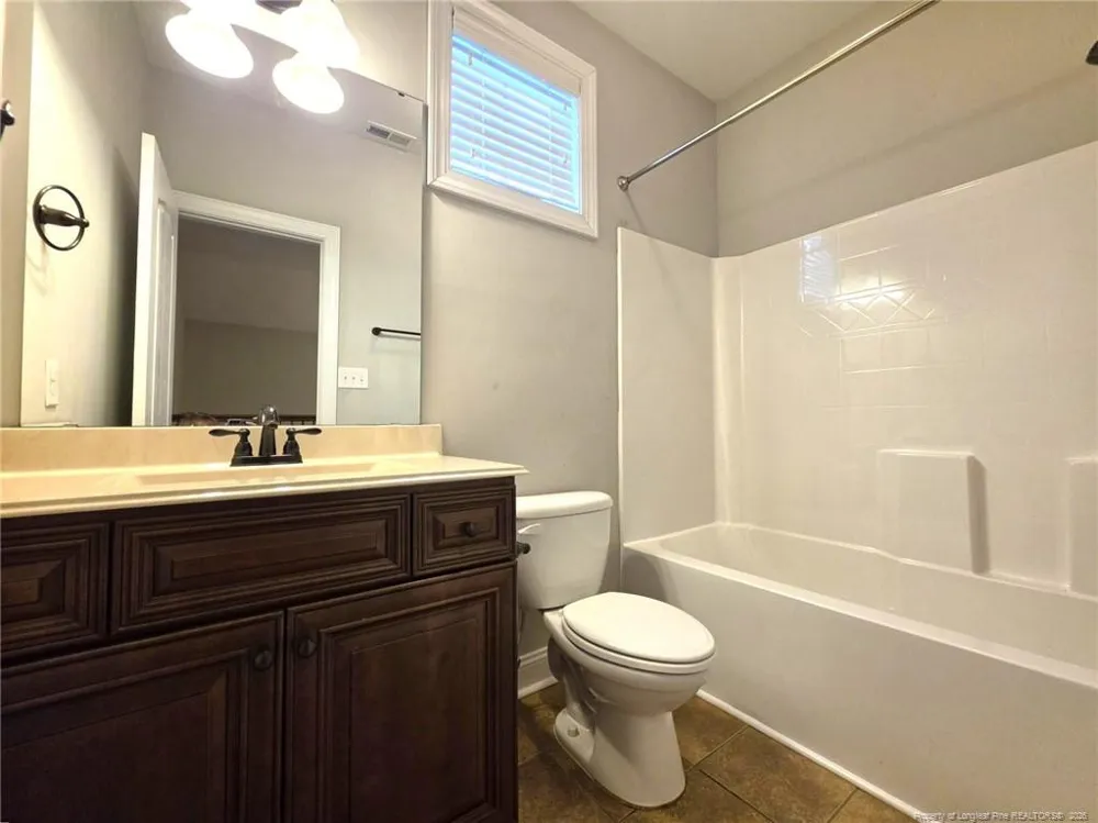 1465 Vergeland Drive Hope Mills, NC 28348