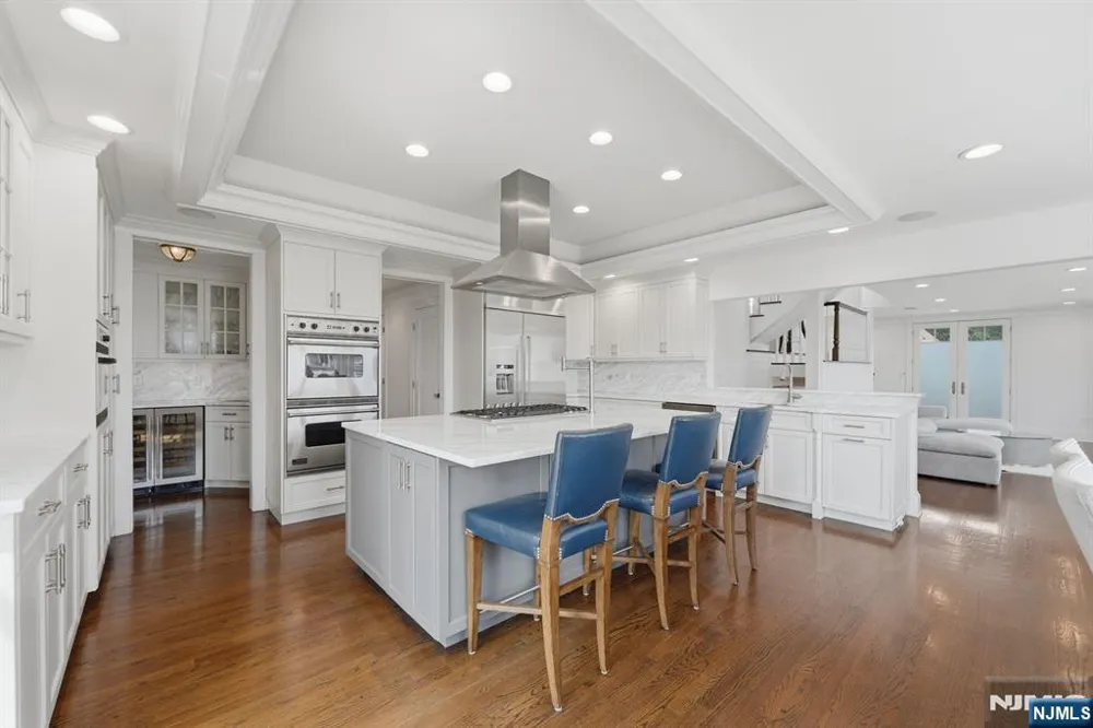 13 Rivers Edge Drive Rumson, NJ 07760