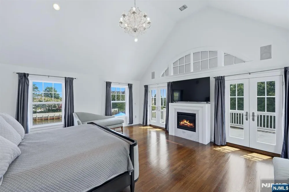 13 Rivers Edge Drive Rumson, NJ 07760