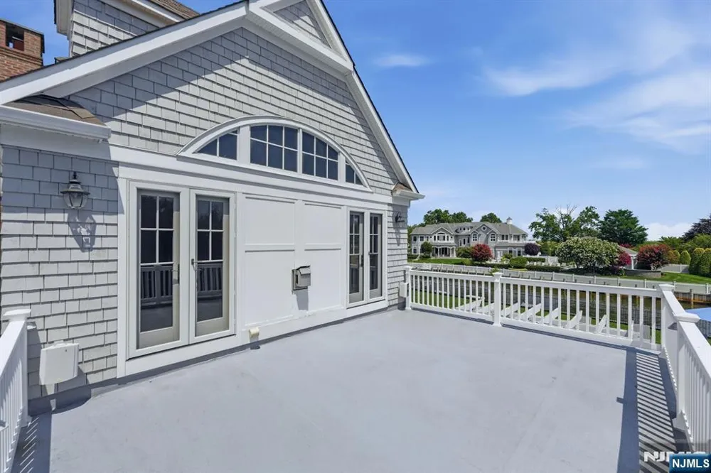 13 Rivers Edge Drive Rumson, NJ 07760