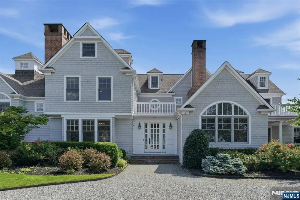 13 Rivers Edge Drive Rumson, NJ 07760