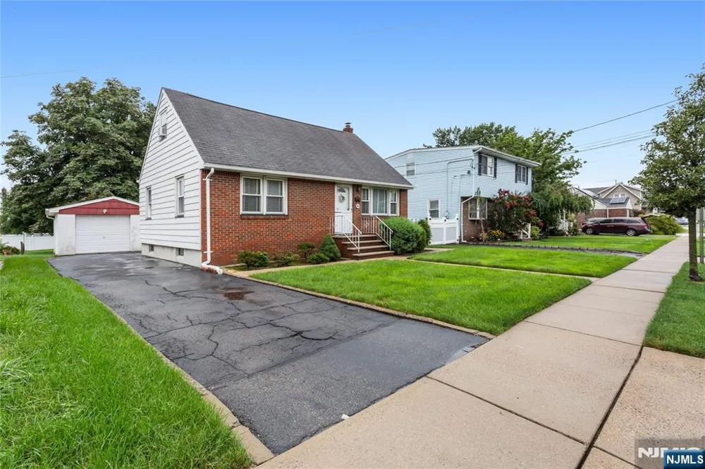 464 Boulevard Garfield, NJ 07026