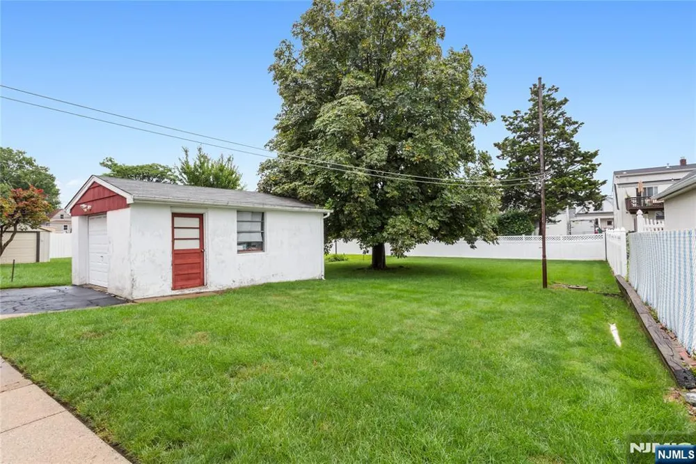 464 Boulevard Garfield, NJ 07026