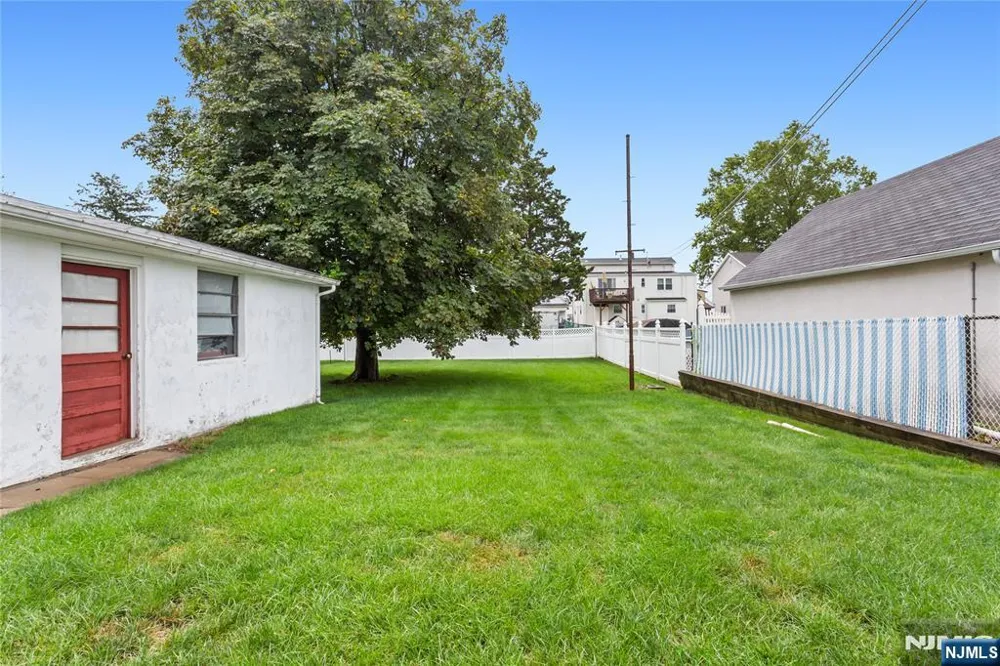 464 Boulevard Garfield, NJ 07026