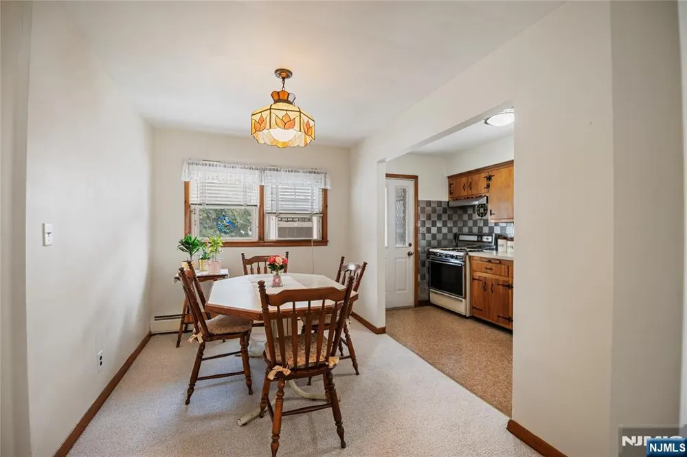 464 Boulevard Garfield, NJ 07026