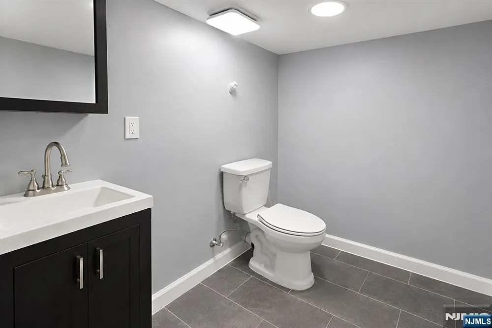 282 Ackerman Avenue Clifton, NJ 07011