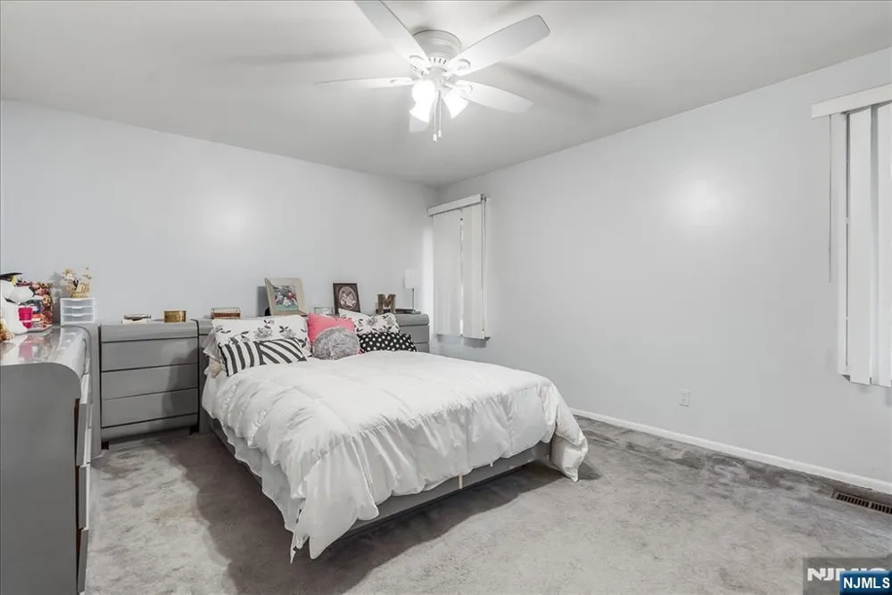 25 N Hillside Avenue Livingston, NJ 07039