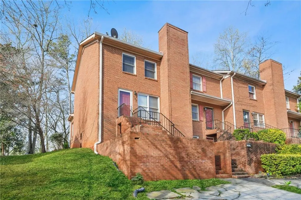 140 Davis Mill Court Lawrenceville, GA 30044