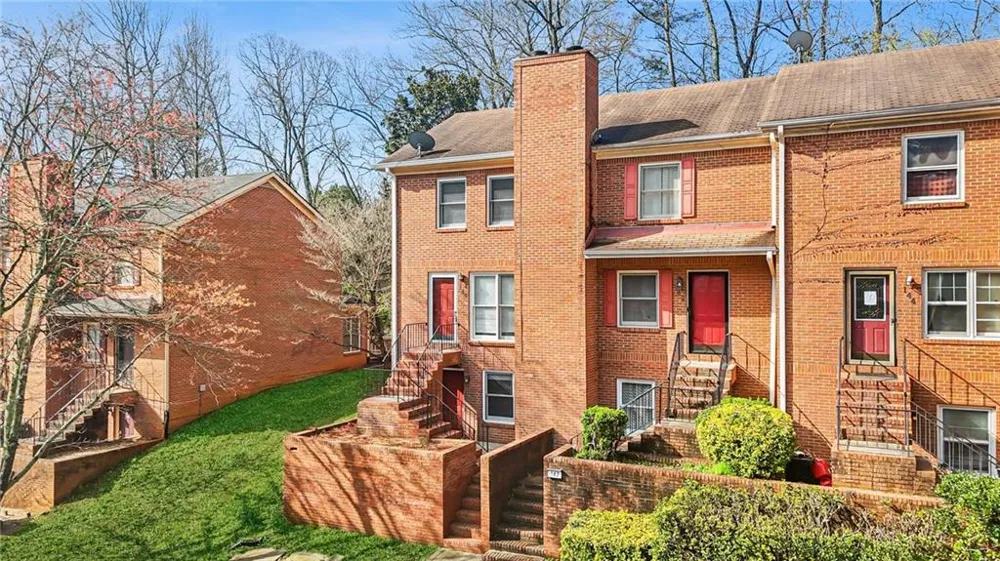 140 Davis Mill Court Lawrenceville, GA 30044