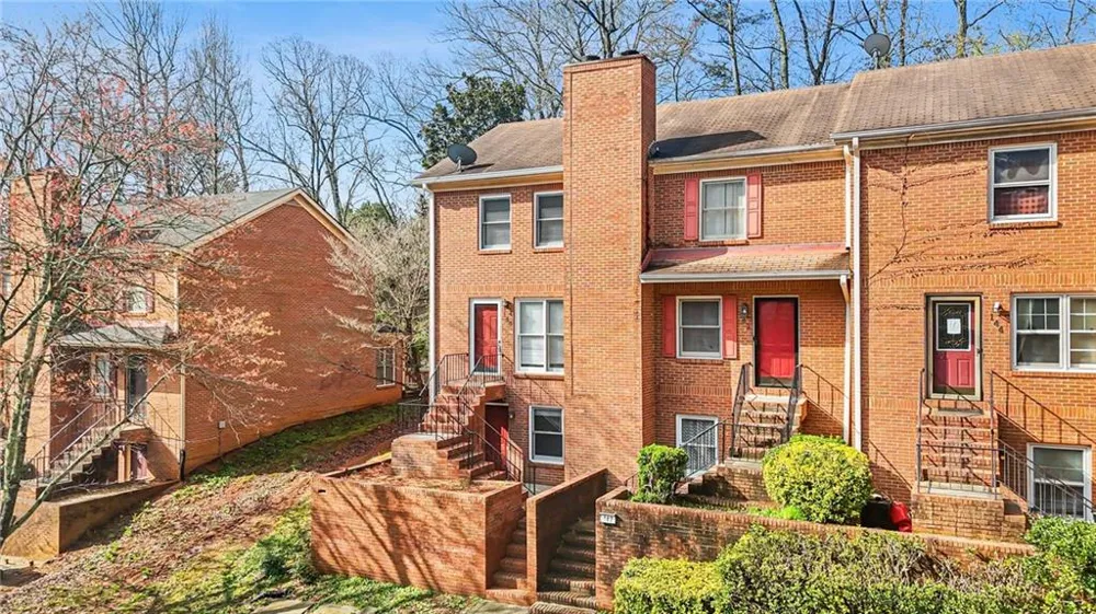 140 Davis Mill Court Lawrenceville, GA 30044