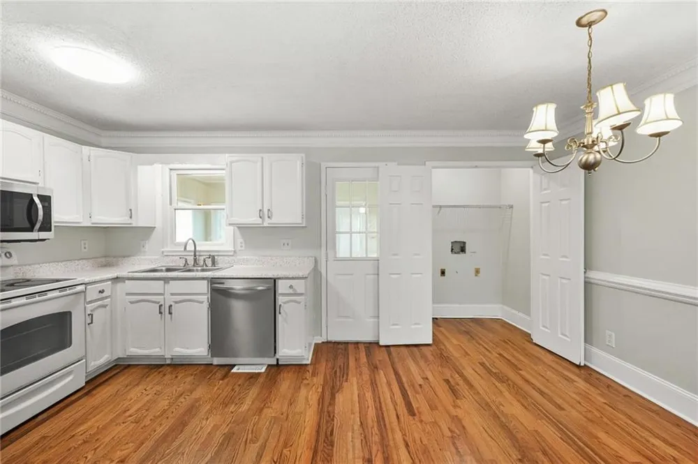 140 Davis Mill Court Lawrenceville, GA 30044
