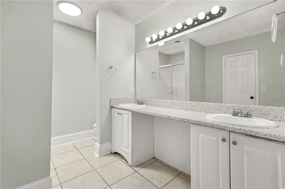140 Davis Mill Court Lawrenceville, GA 30044
