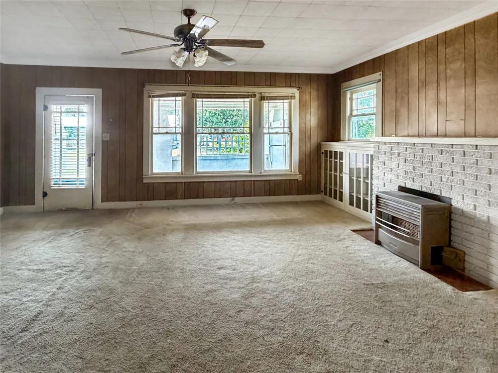1012 W 12th Street Cisco, TX 76437