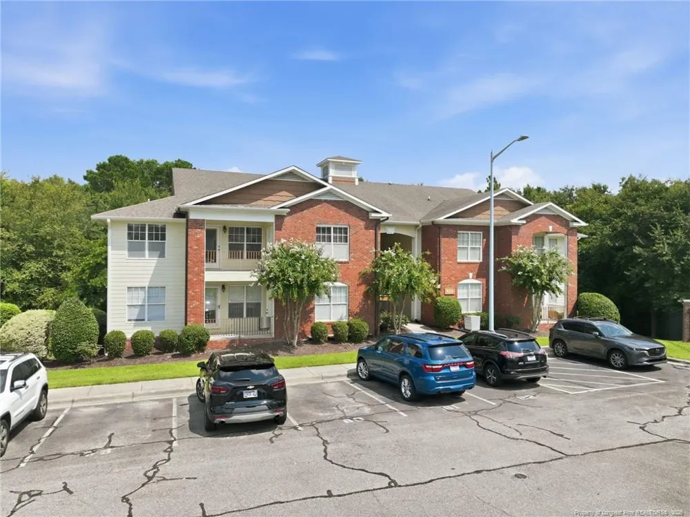 513 Meadowland Court #8 Hope Mills, NC 28348