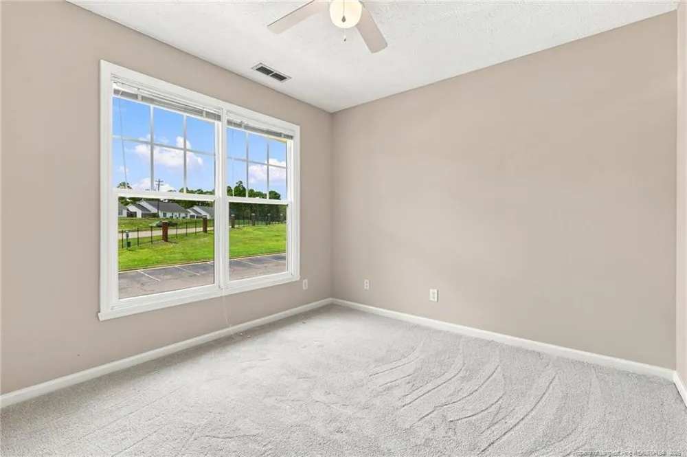 513 Meadowland Court #8 Hope Mills, NC 28348