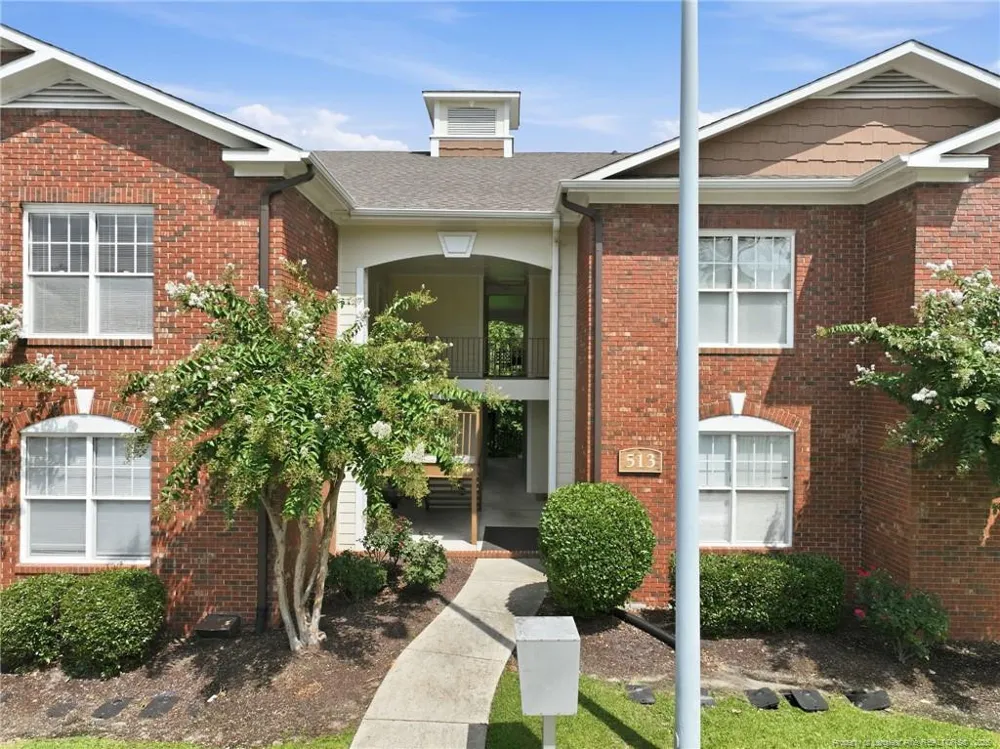 513 Meadowland Court #8 Hope Mills, NC 28348