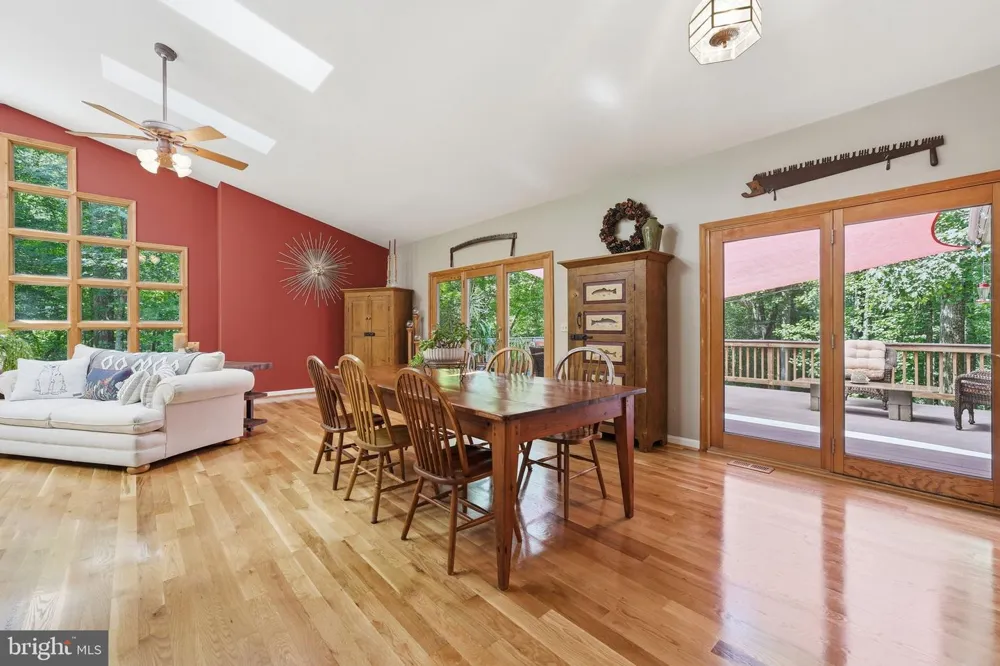 8109 COUNSELOR ROAD Manassas, VA 20112