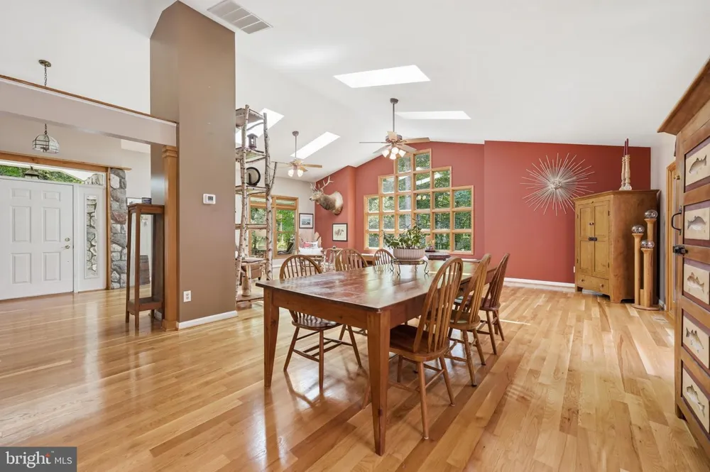 8109 COUNSELOR ROAD Manassas, VA 20112