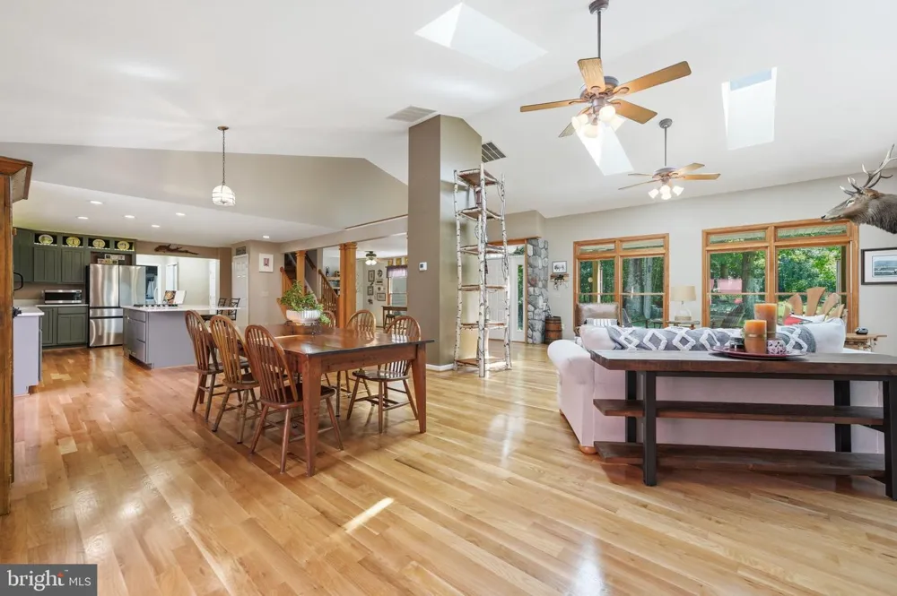8109 COUNSELOR ROAD Manassas, VA 20112