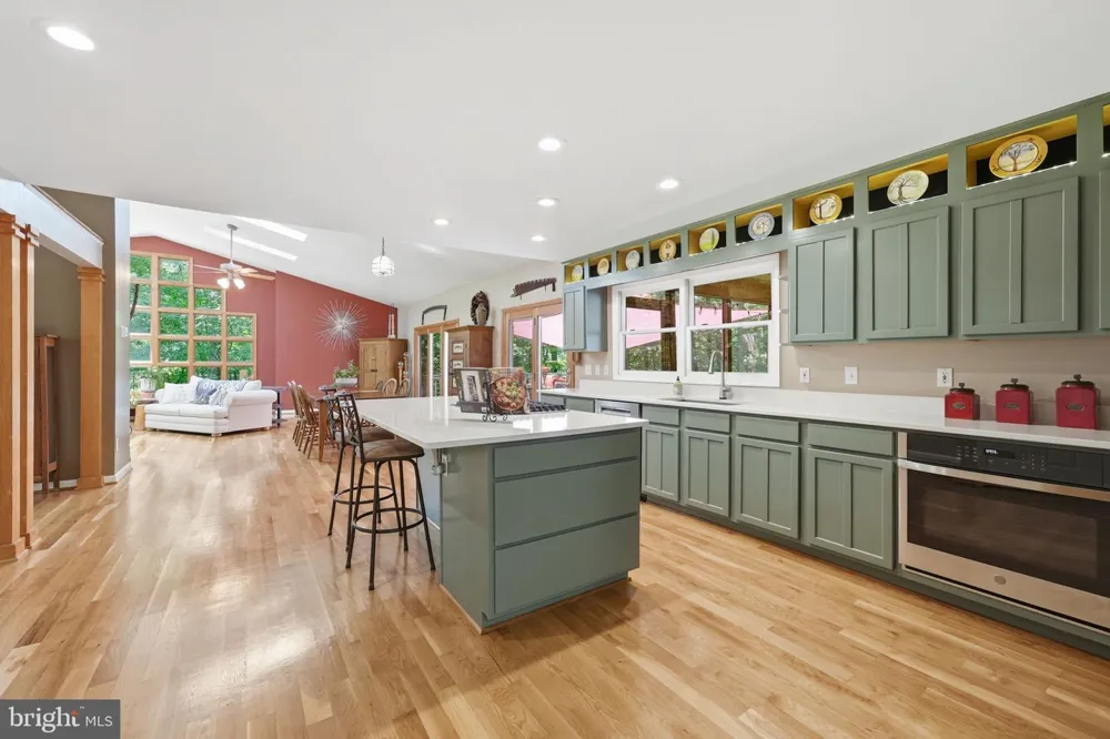 8109 COUNSELOR ROAD Manassas, VA 20112