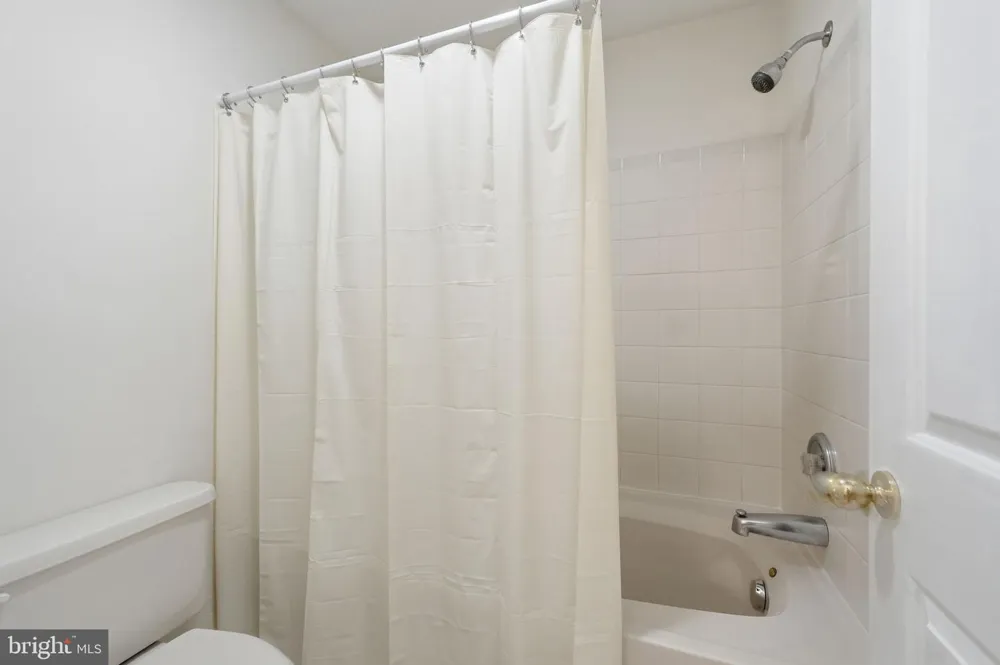 8109 COUNSELOR ROAD Manassas, VA 20112