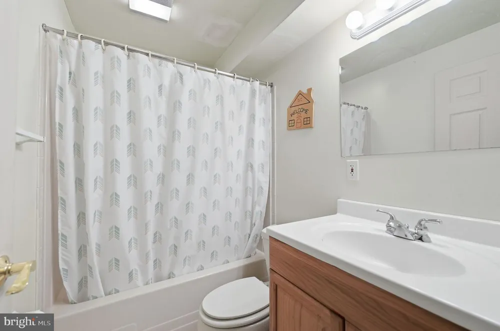 8109 COUNSELOR ROAD Manassas, VA 20112