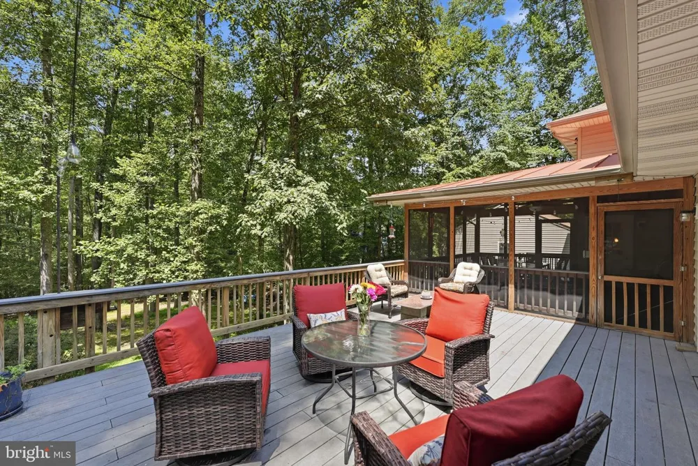 8109 COUNSELOR ROAD Manassas, VA 20112