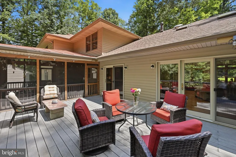 8109 COUNSELOR ROAD Manassas, VA 20112