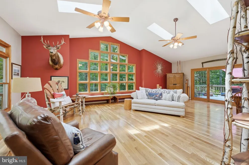 8109 COUNSELOR ROAD Manassas, VA 20112