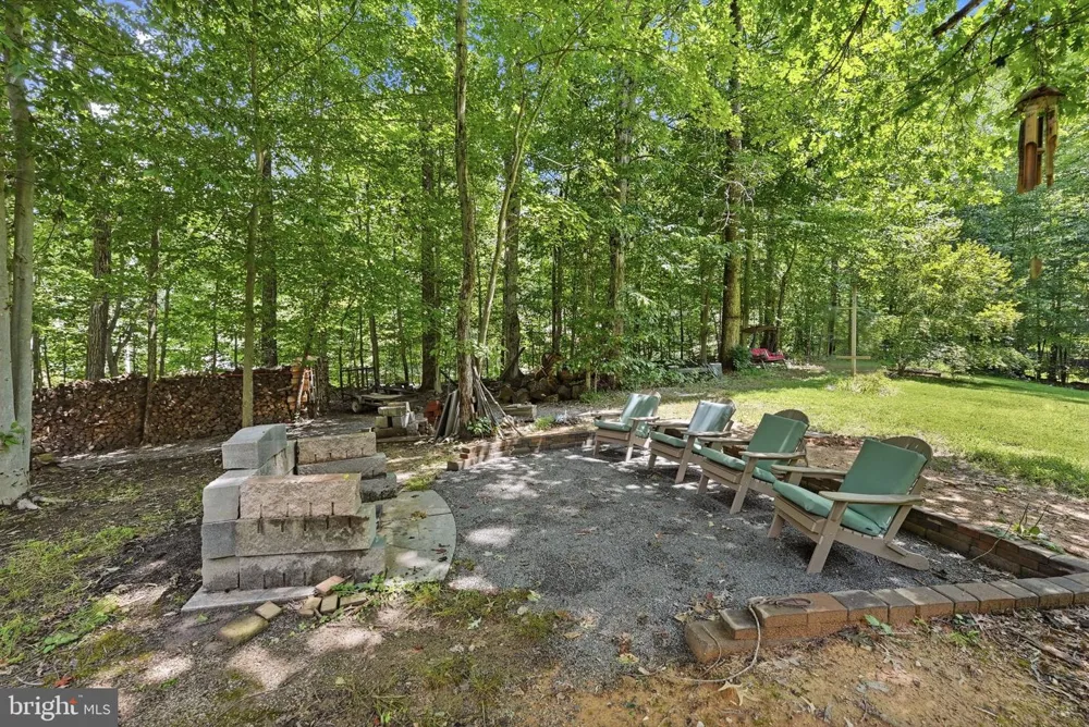 8109 COUNSELOR ROAD Manassas, VA 20112