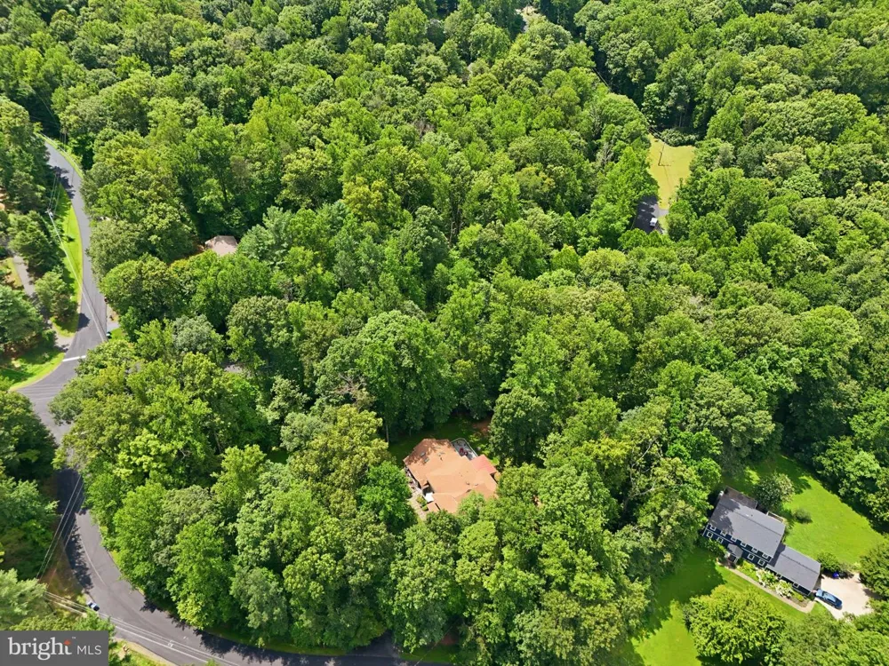 8109 COUNSELOR ROAD Manassas, VA 20112