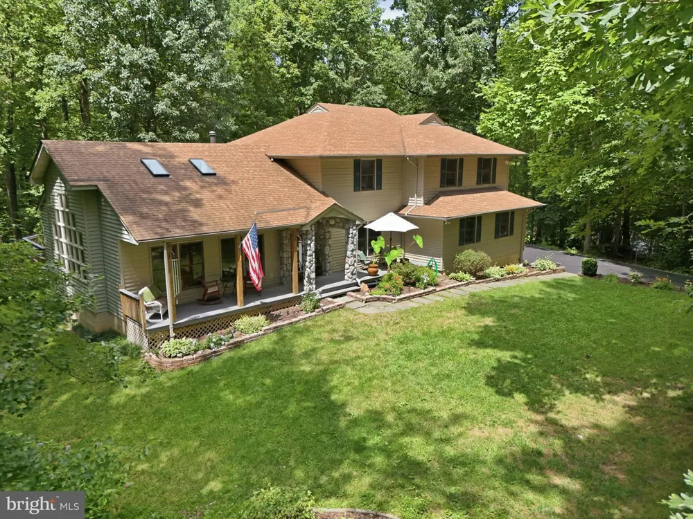 8109 COUNSELOR ROAD Manassas, VA 20112