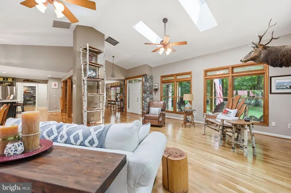 8109 COUNSELOR ROAD Manassas, VA 20112