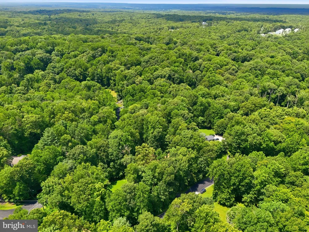 8109 COUNSELOR ROAD Manassas, VA 20112