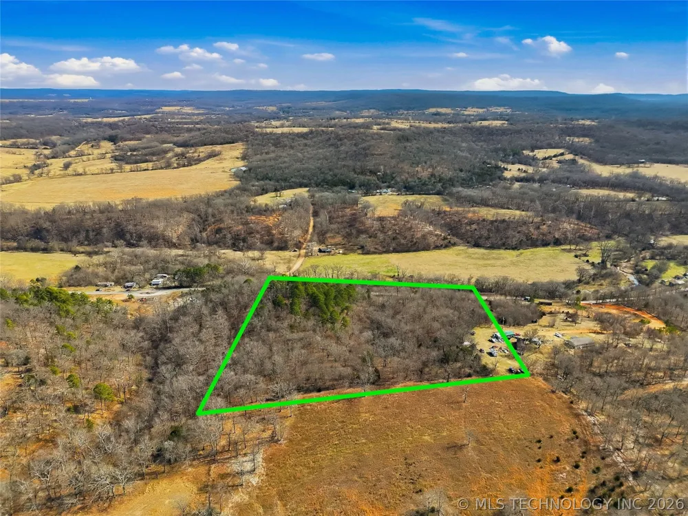 4735 ROAD Stilwell, OK 74960