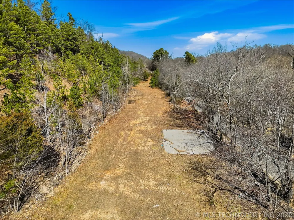 4735 ROAD Stilwell, OK 74960