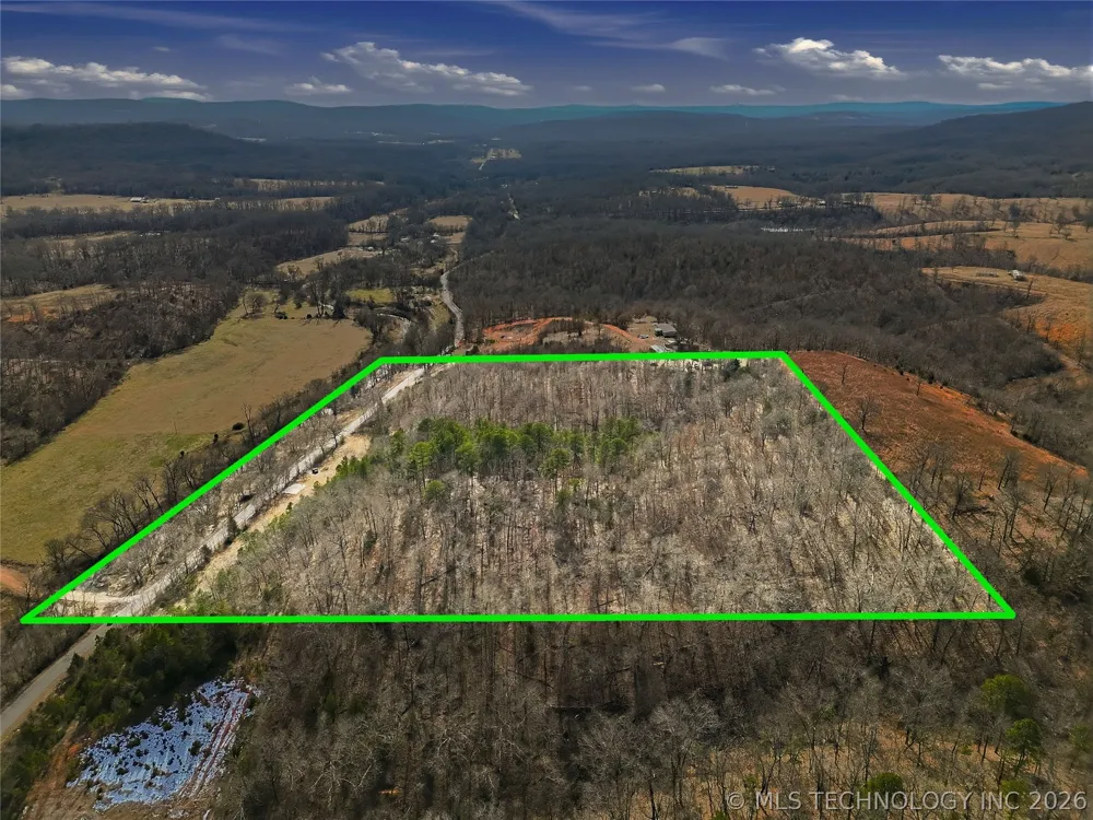 4735 ROAD Stilwell, OK 74960