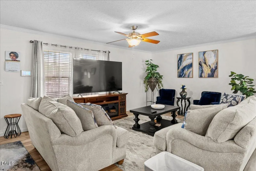 87 Matthews Street Roanoke Rapids, NC 27870