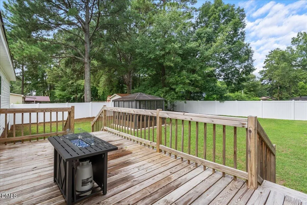 87 Matthews Street Roanoke Rapids, NC 27870